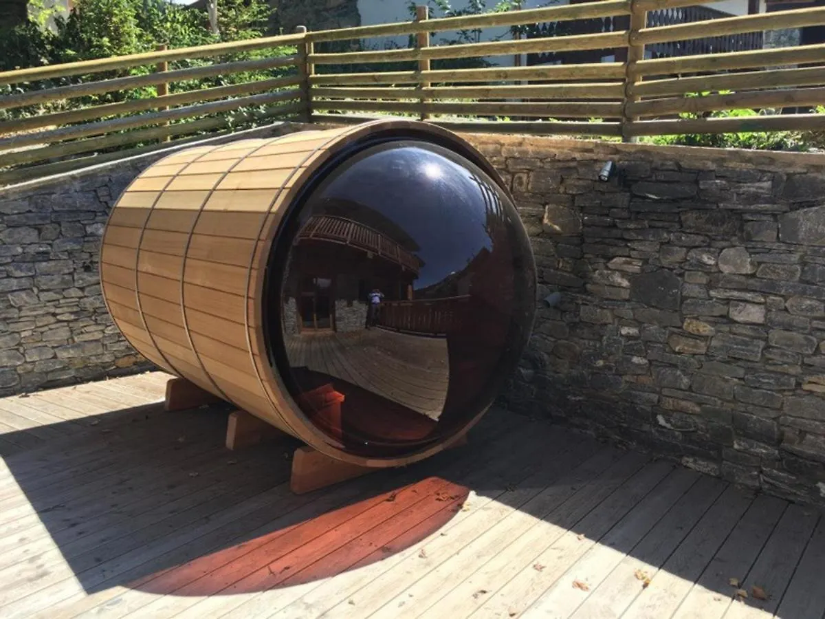 Appartement Spacieux Avec Sauna, Proche Pistes Et Commerces A Meribel Village - Fr-1-566-58 Les Allues